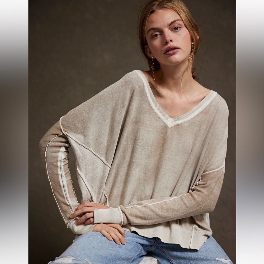 We the free Gibson v neck pull over
